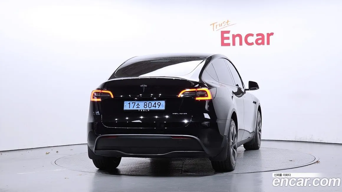 Tesla Model Y — фото 4