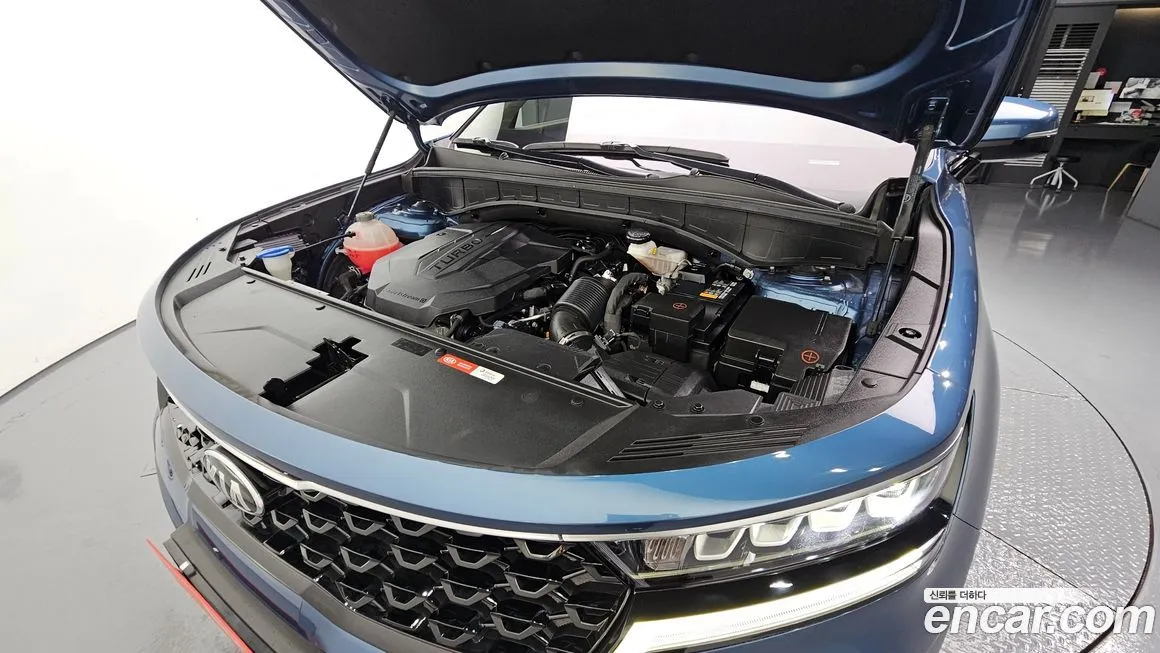 Kia Sorento — фото 6