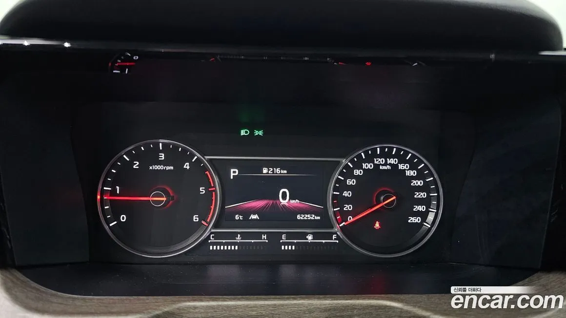 Kia Sorento — фото 8