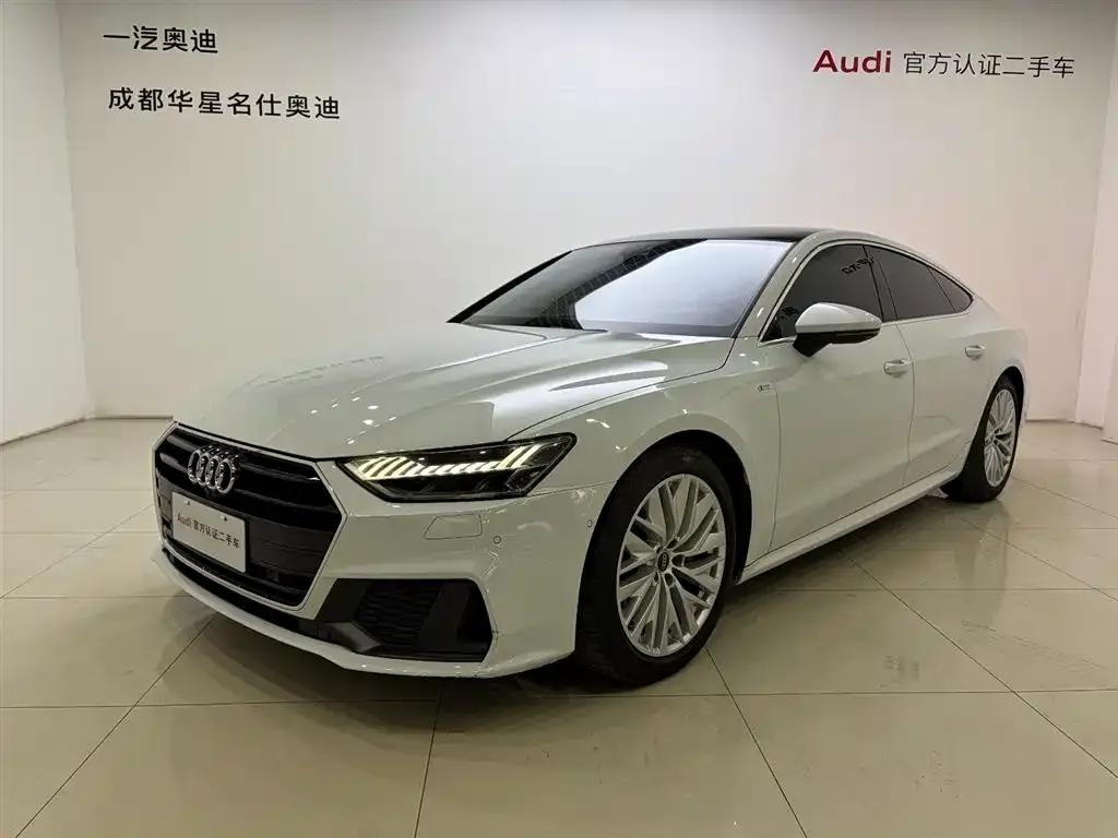 Audi A7 — фото 1