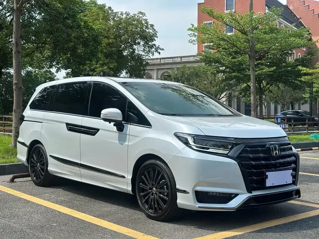 Honda Elysion — фото 3