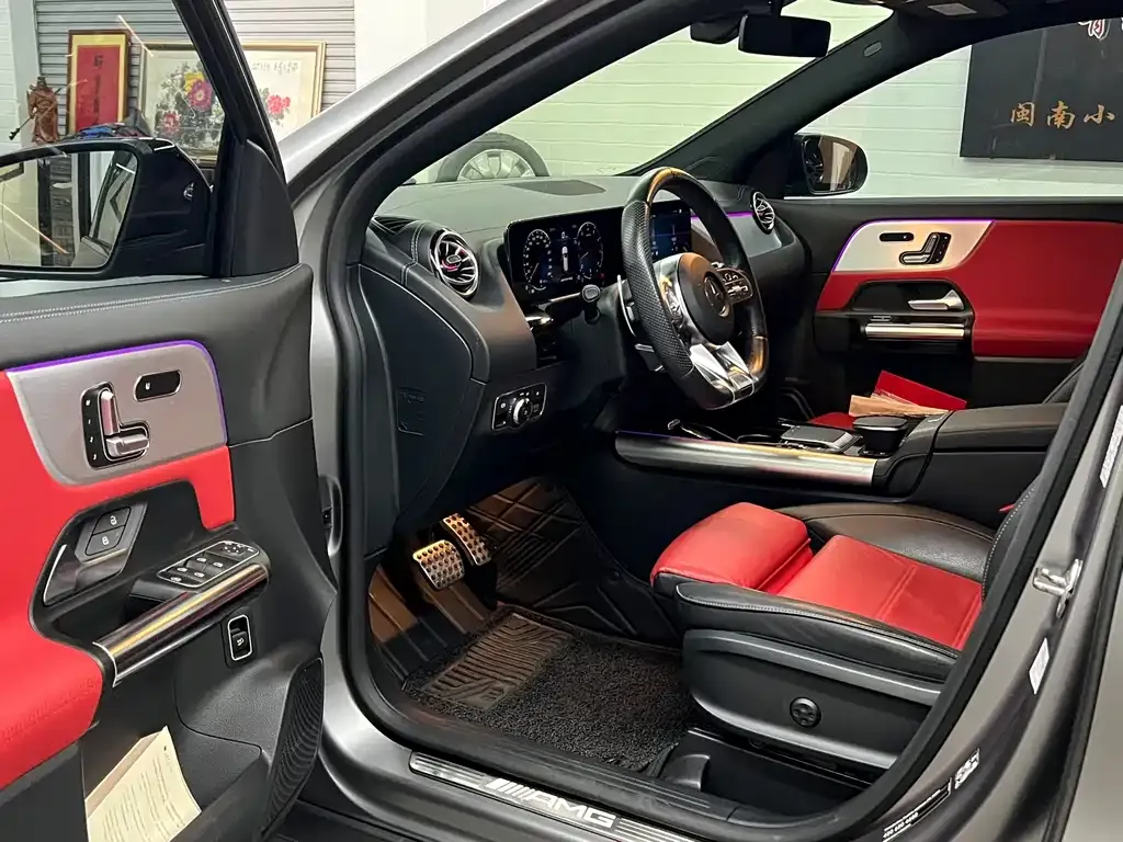 Mercedes-Benz GLA AMG — фото 6