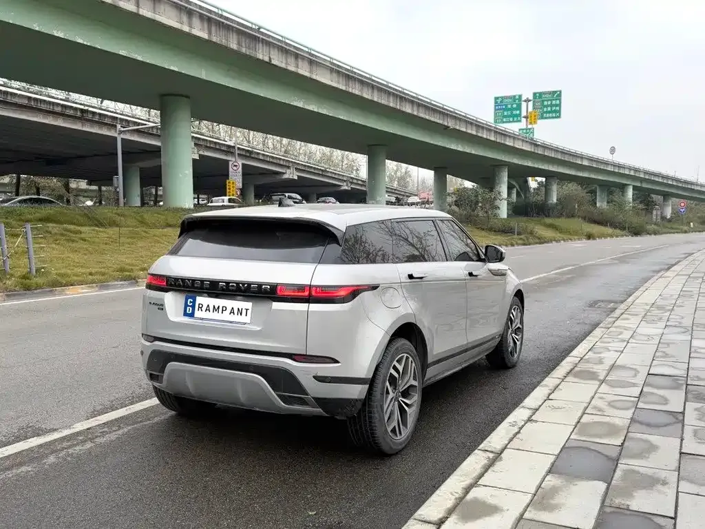 Land Rover Evoque — фото 5