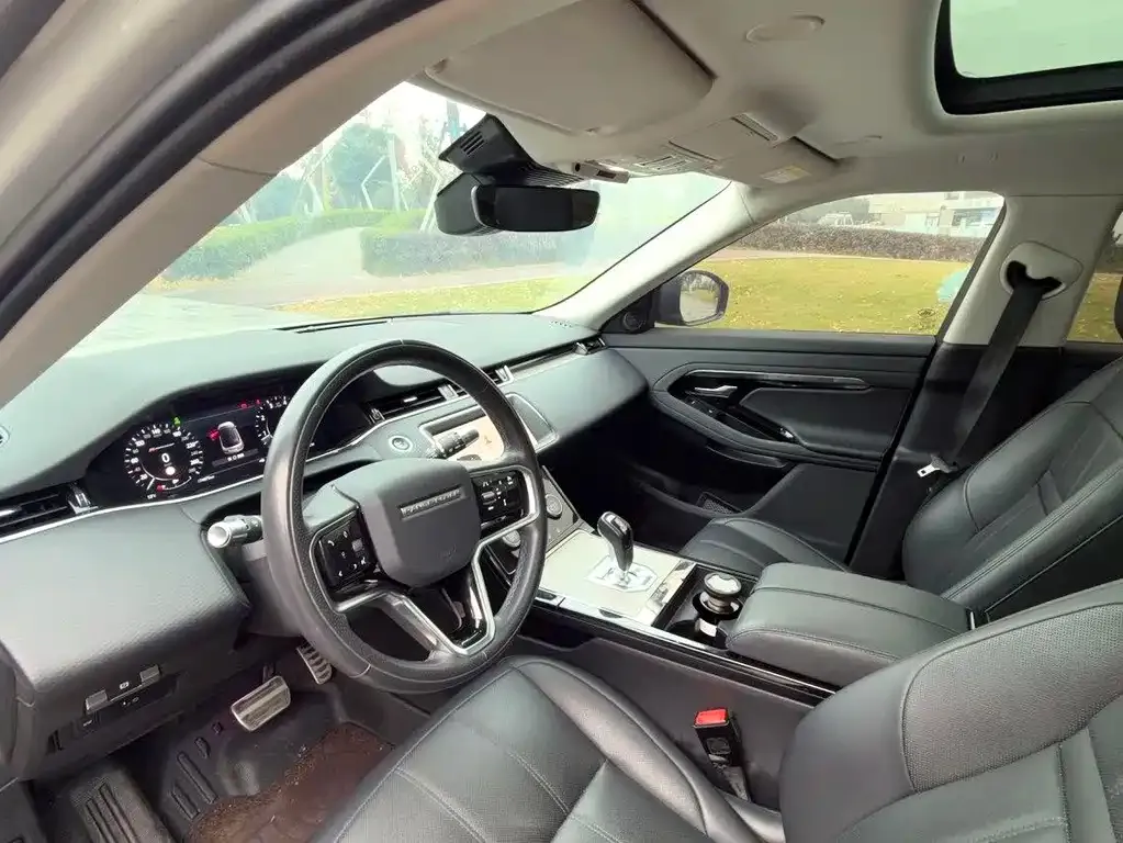 Land Rover Evoque — фото 6