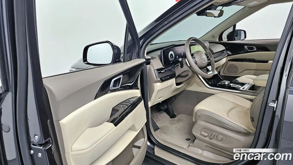 Kia Carnival — фото 10