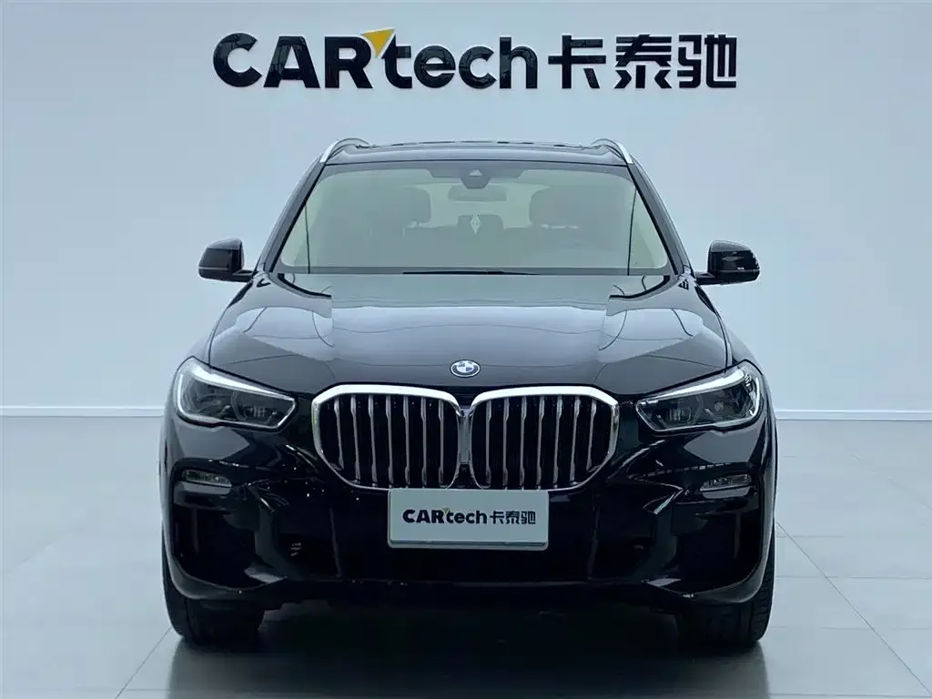 BMW X5 (Import) — фото 2