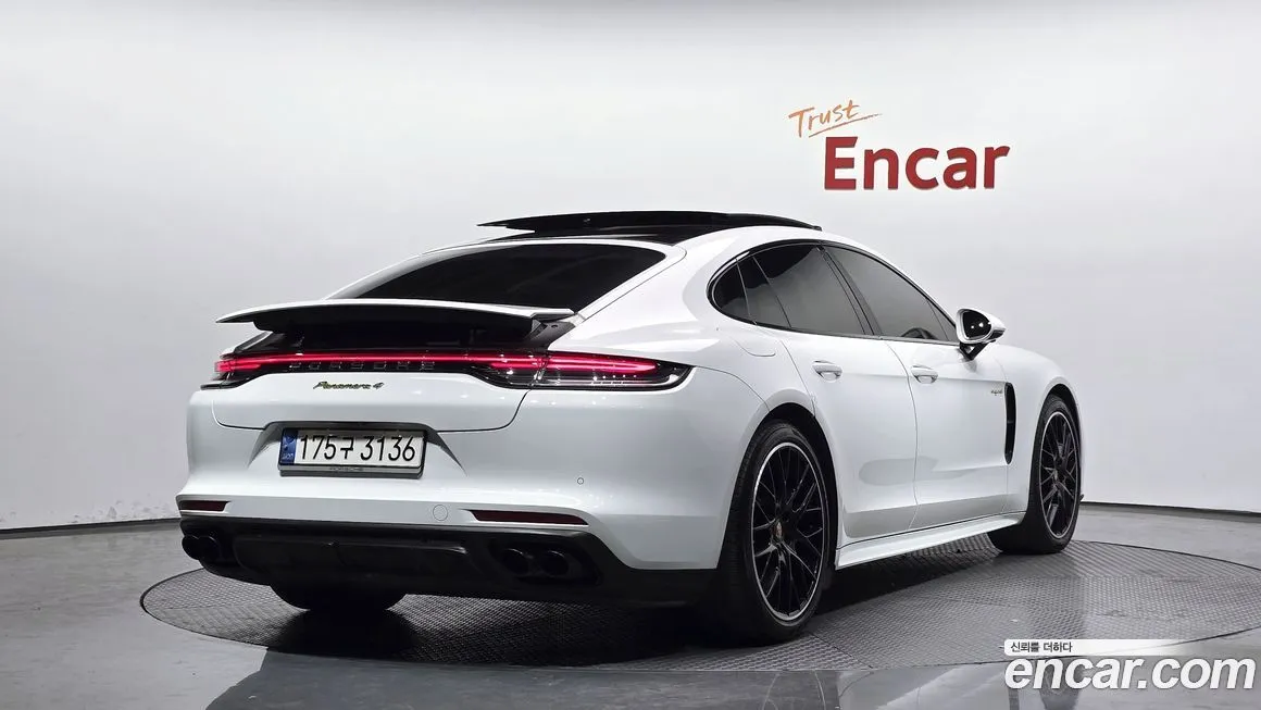 Porsche Panamera — фото 2