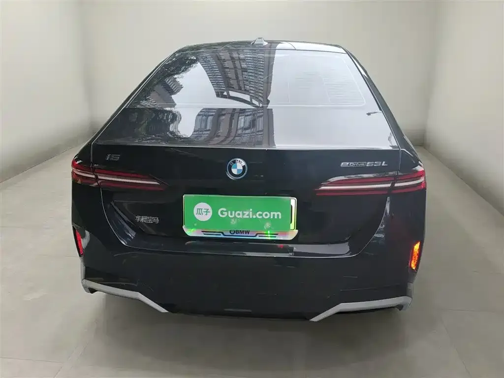BMW i5 — фото 6