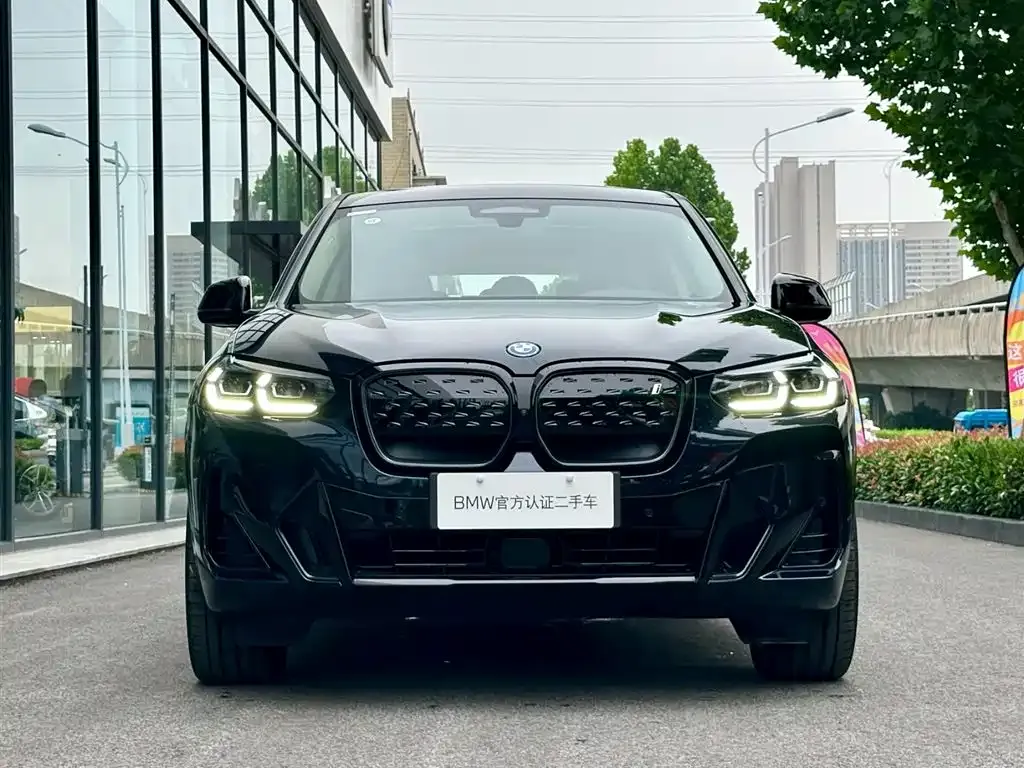 BMW iX3 — фото 2