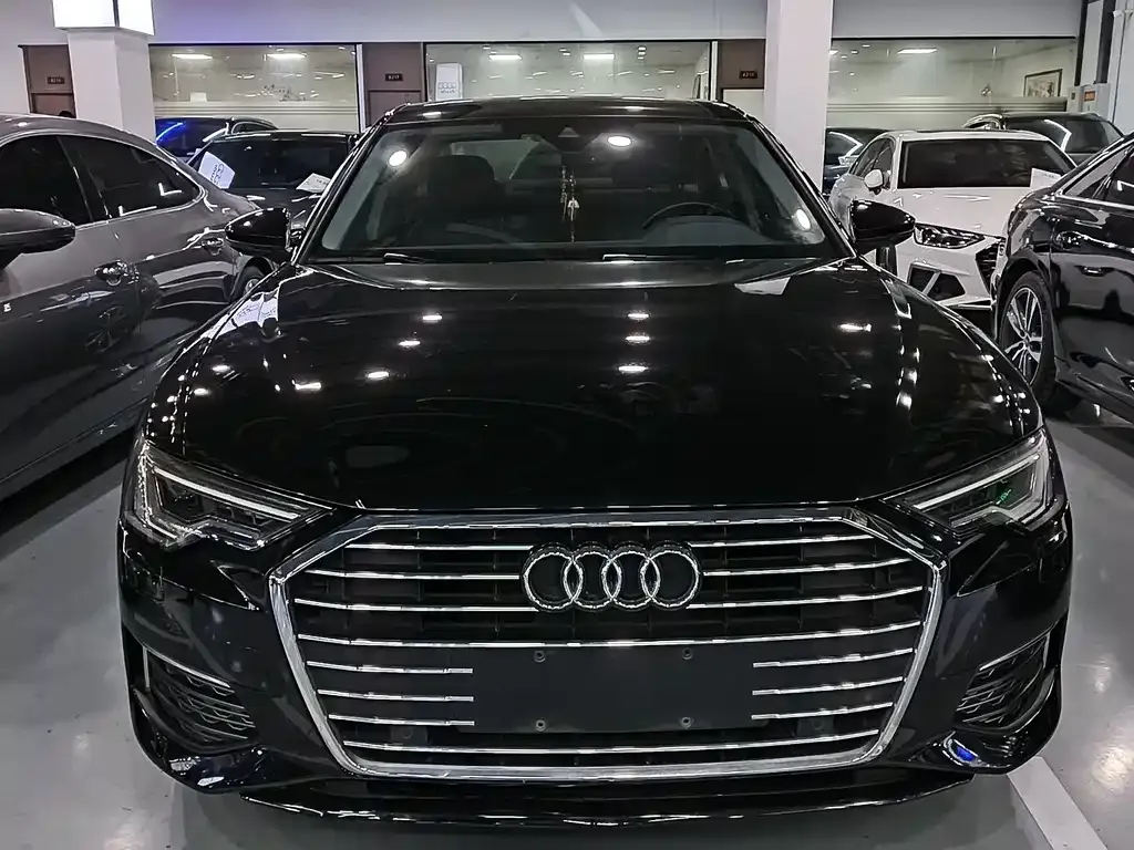 Audi A6L — фото 2
