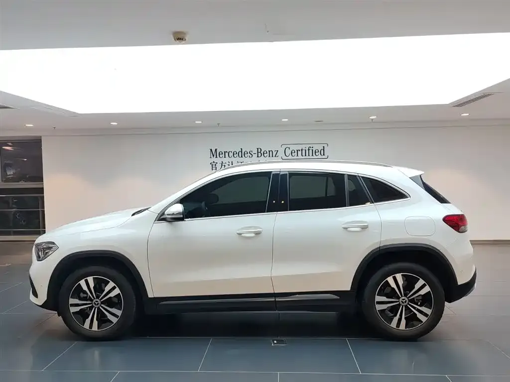 Mercedes-Benz GLA — фото 6