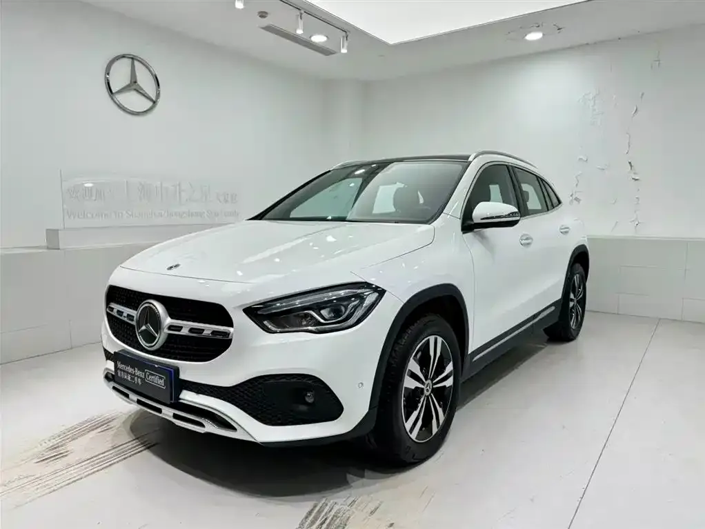 Mercedes-Benz GLA — фото 1