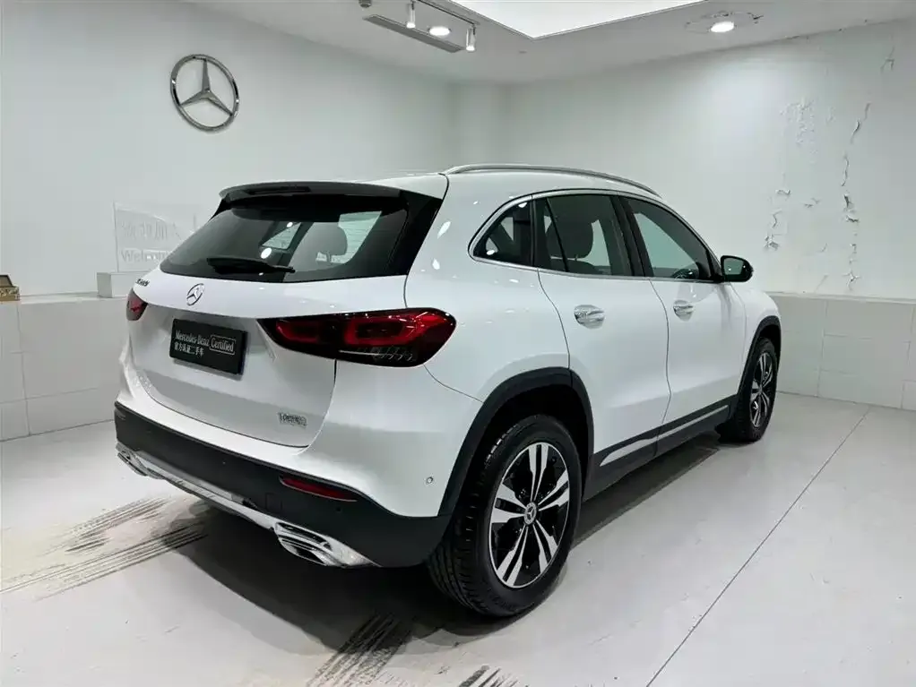 Mercedes-Benz GLA — фото 10