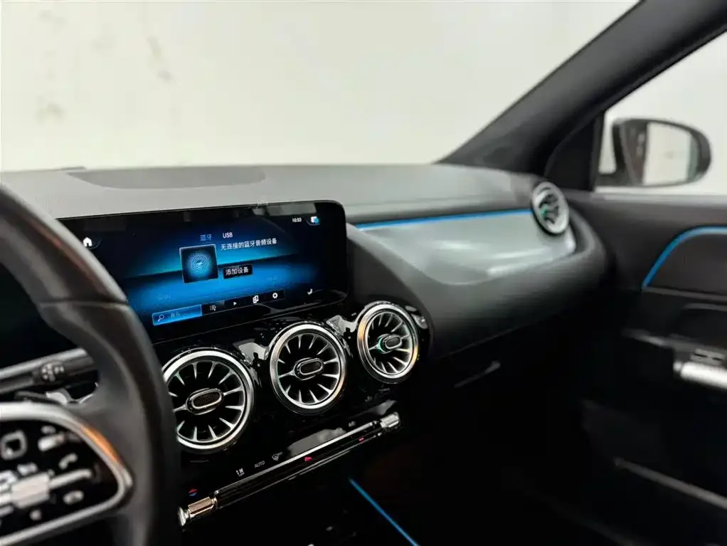 Mercedes-Benz GLA — фото 4