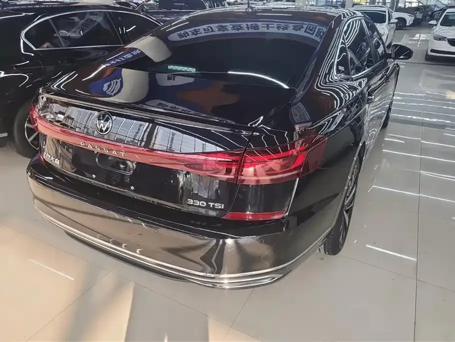 Volkswagen Passat — фото 3