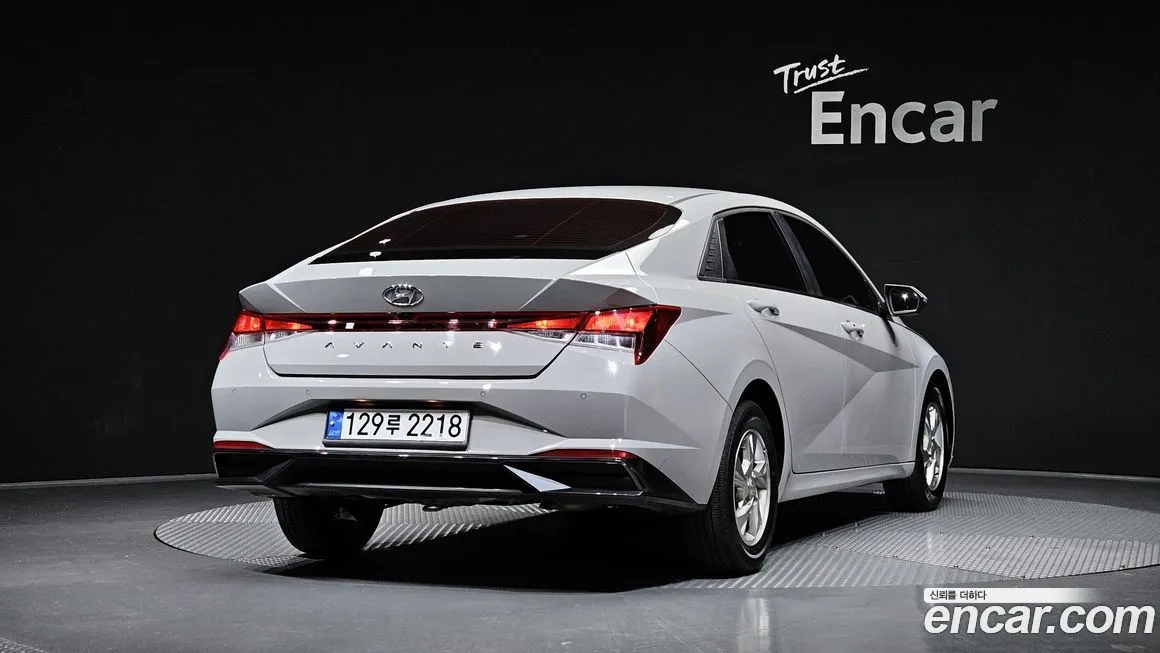 Hyundai AVANTE — фото 2