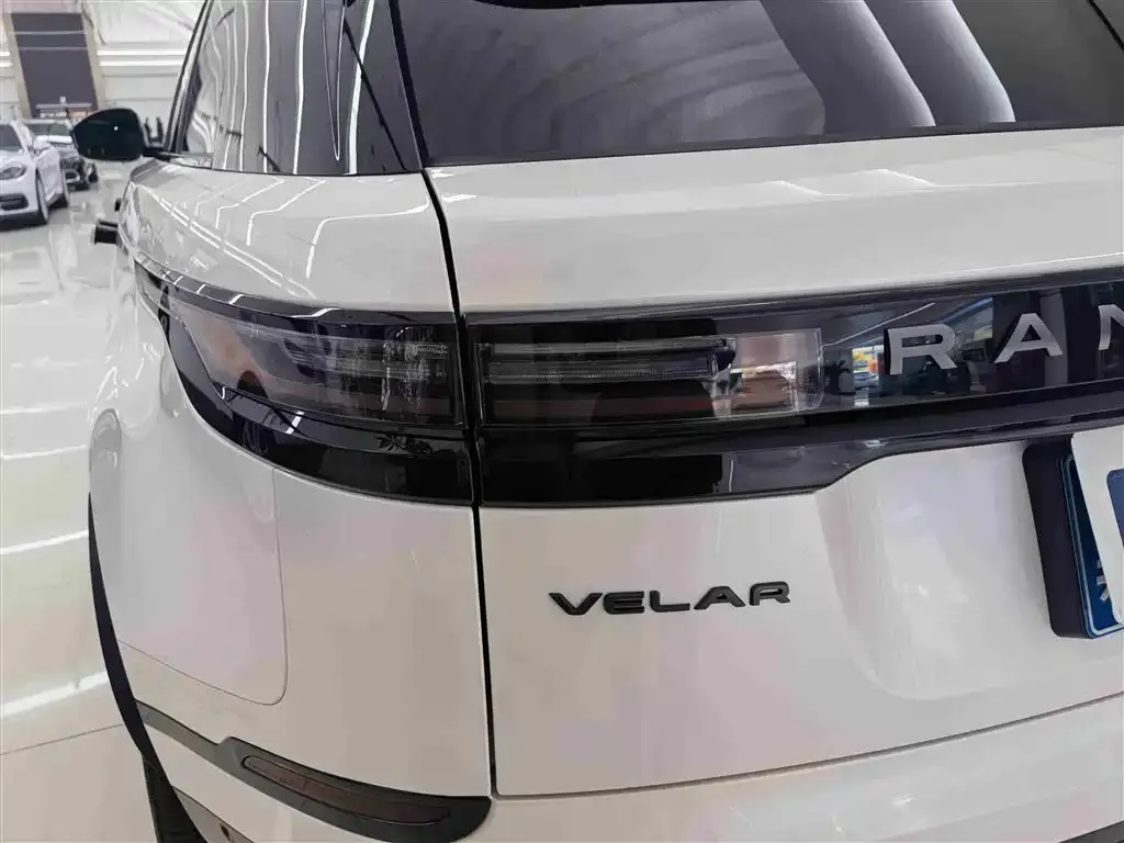 Land Rover Velar — фото 6