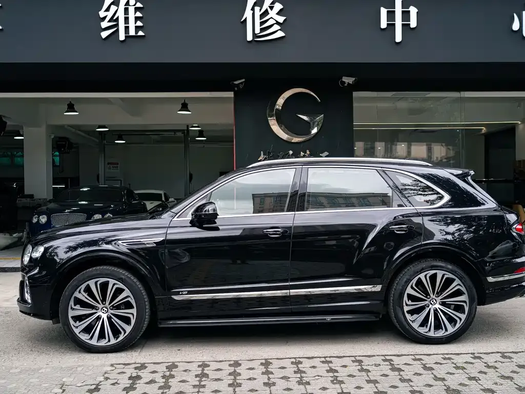 Bentley Bentayga — фото 3