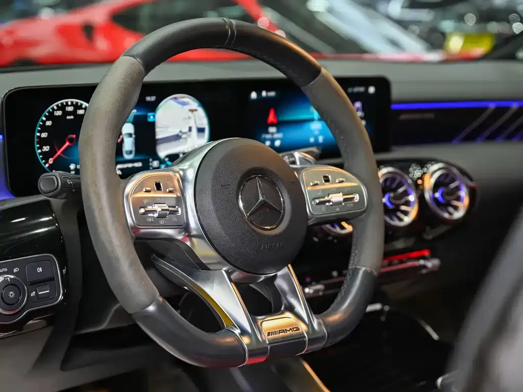 Mercedes-Benz CLA AMG — фото 9