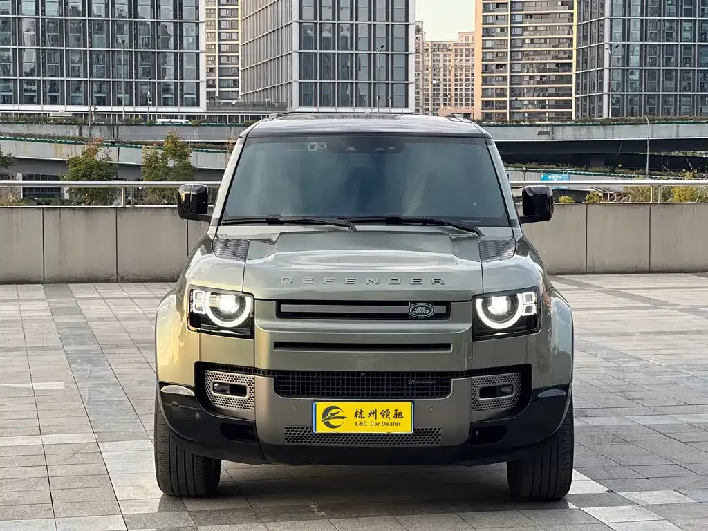Land Rover Defender — фото 2