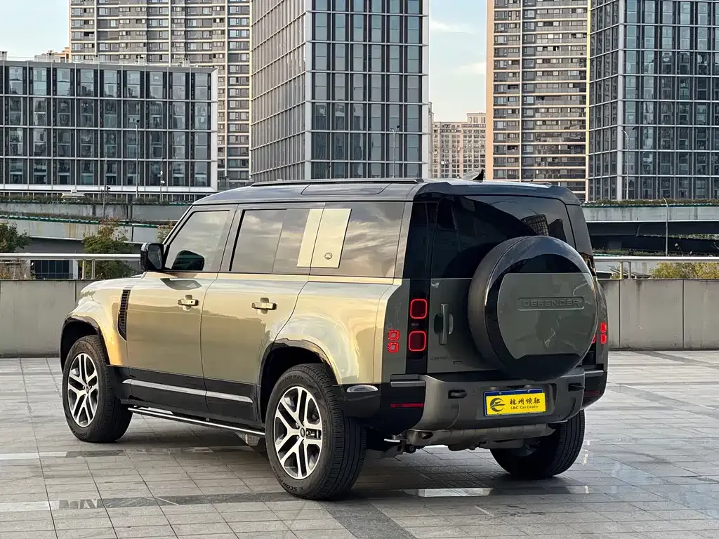 Land Rover Defender — фото 3