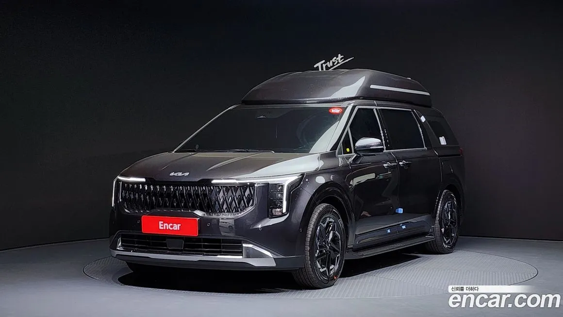 Kia Carnival — фото 1