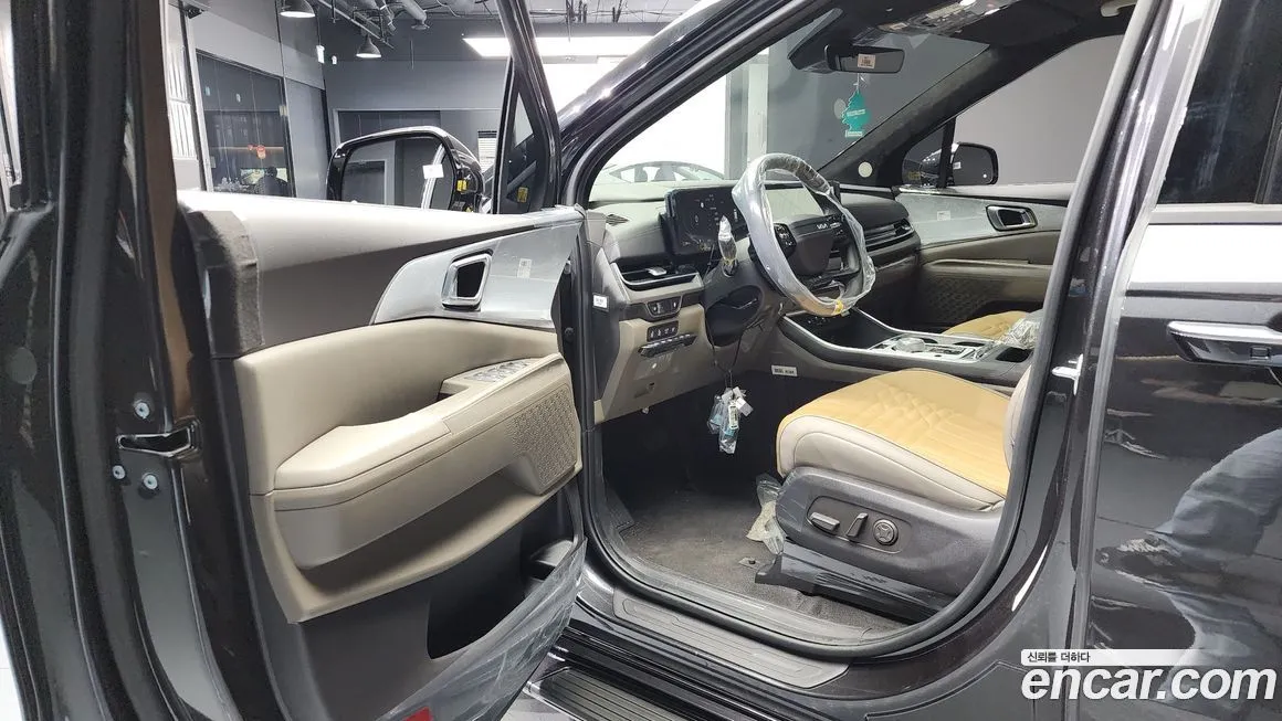 Kia Carnival — фото 10