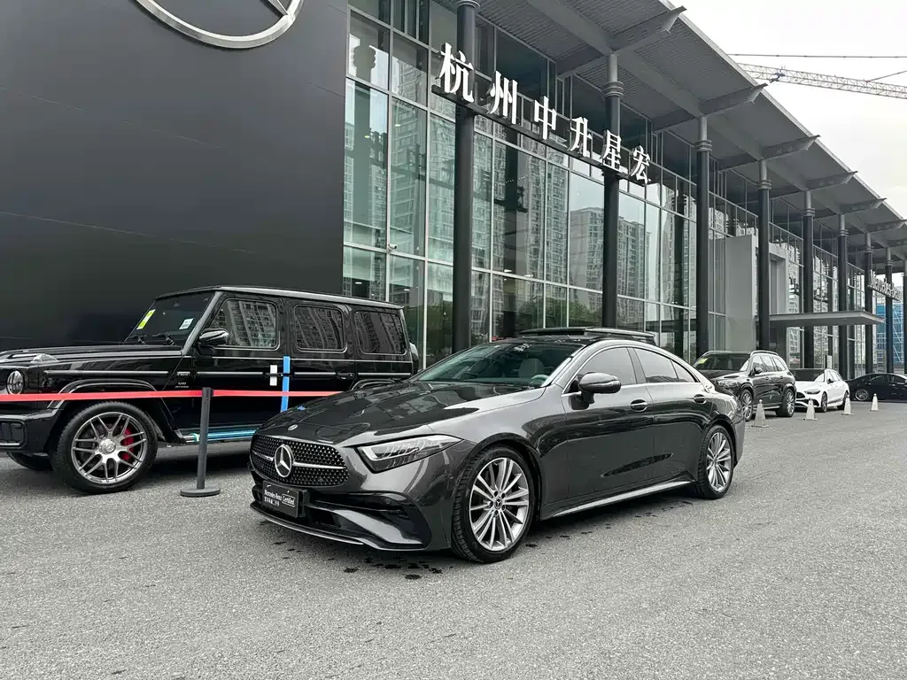 Mercedes-Benz CLS — фото 1