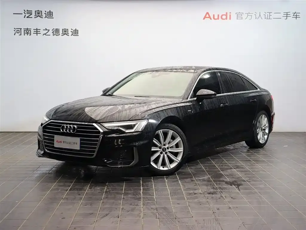 Audi A6L — фото 1