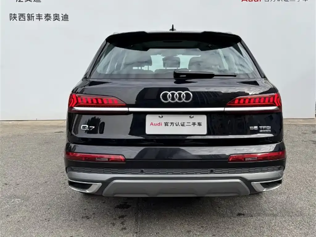 Audi Q7 — фото 2