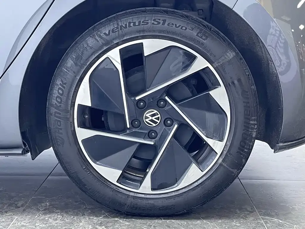 Volkswagen ID.3 — фото 7