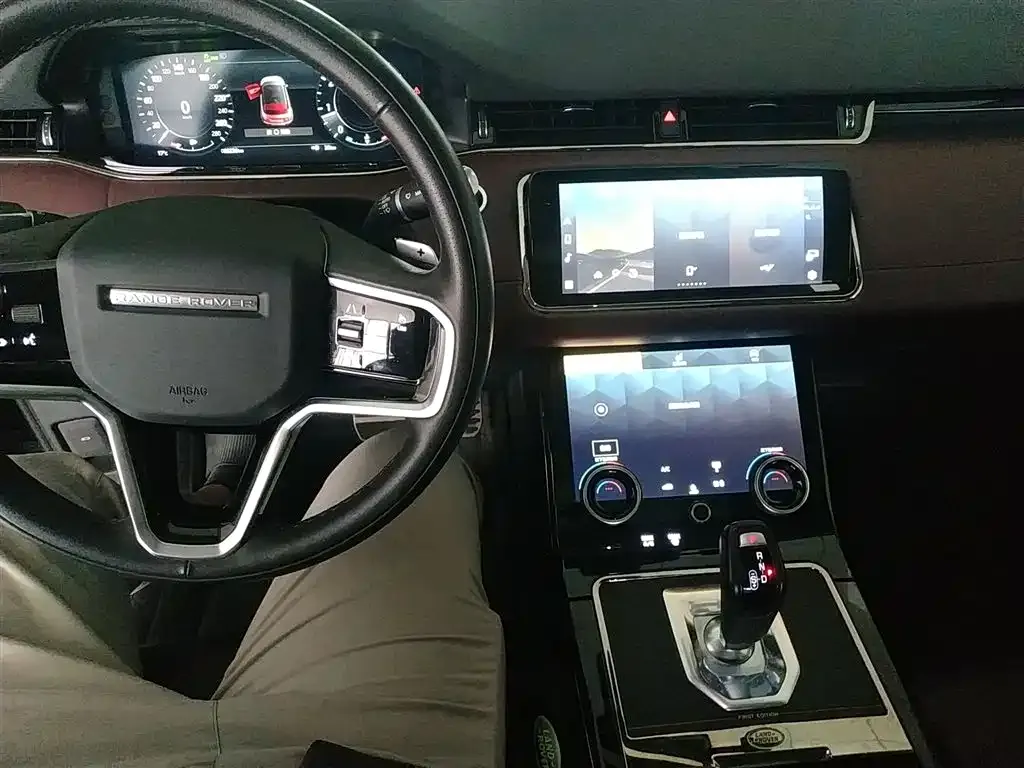 Land Rover Evoque — фото 10