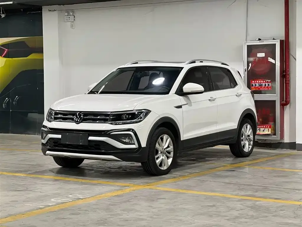 Volkswagen T-Cross — фото 1
