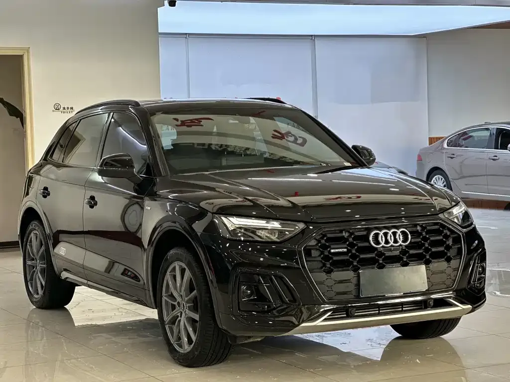 Audi Q5L — фото 3