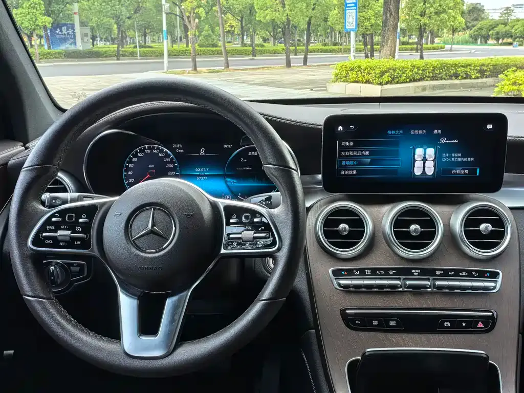 Mercedes-Benz GLC — фото 4