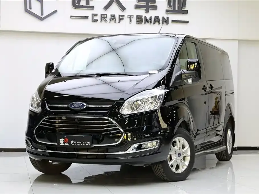 Ford Tourneo — фото 2