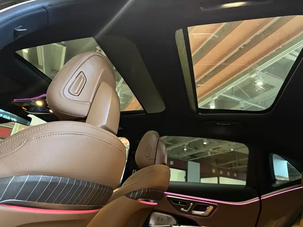 Mercedes-Benz E-Class — фото 10