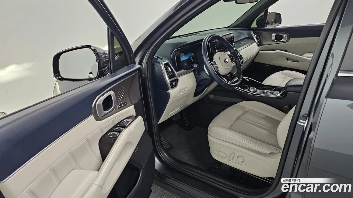Kia Sorento — фото 10