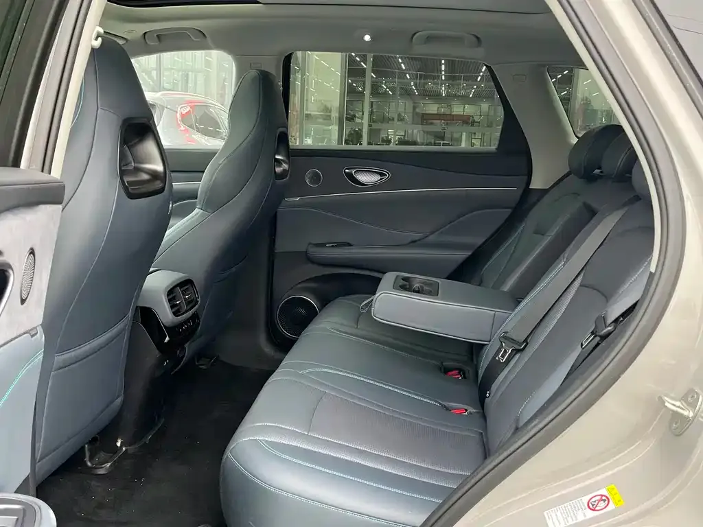 BYD Hiace 07 DM-i — фото 4