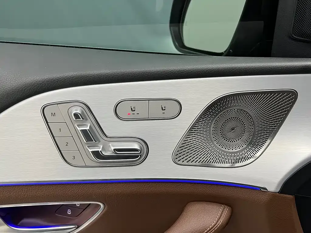 Mercedes-Benz GLS — фото 6