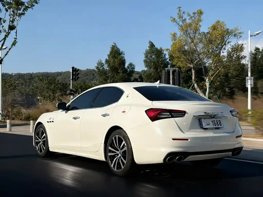 Maserati Ghibli — фото 5