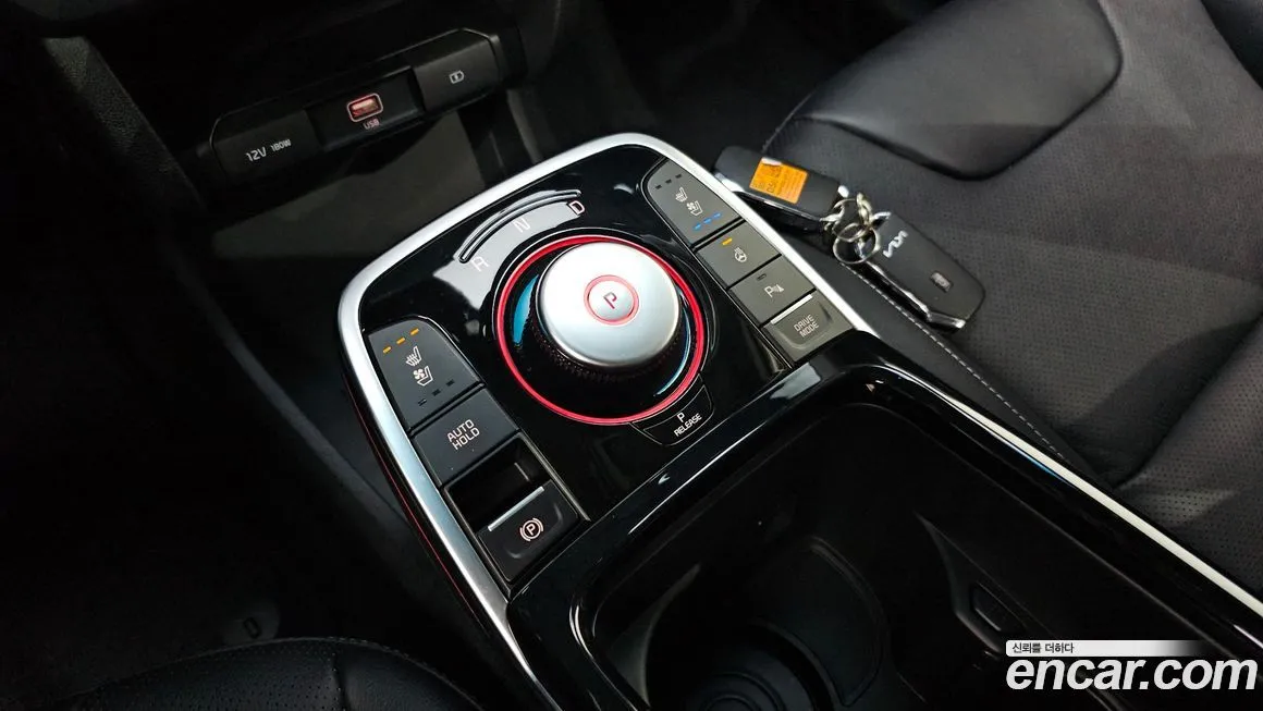 Kia Niro — фото 9