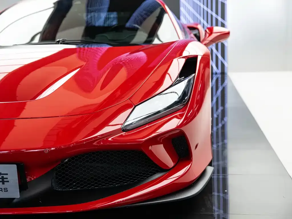 Ferrari F8 — фото 8