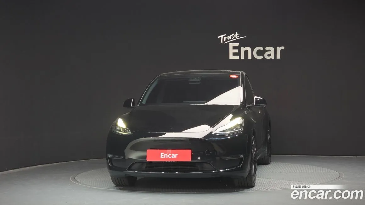 Tesla Model Y — фото 3