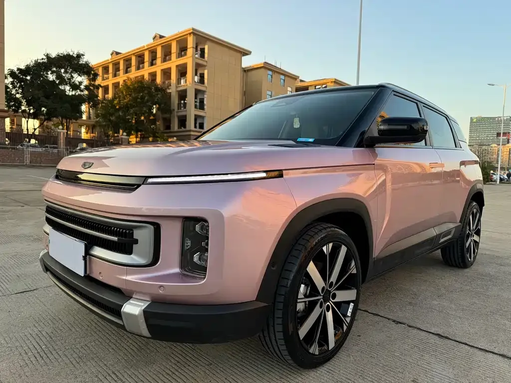 Geely Icon — фото 1