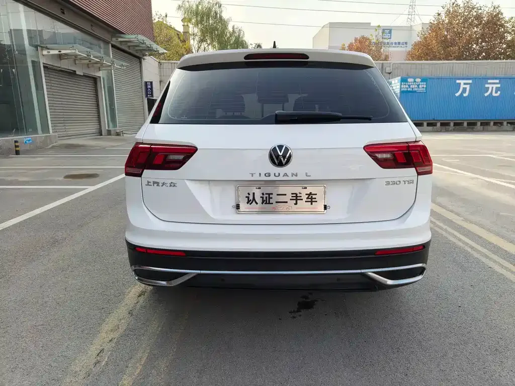 Volkswagen Tiguan L — фото 6