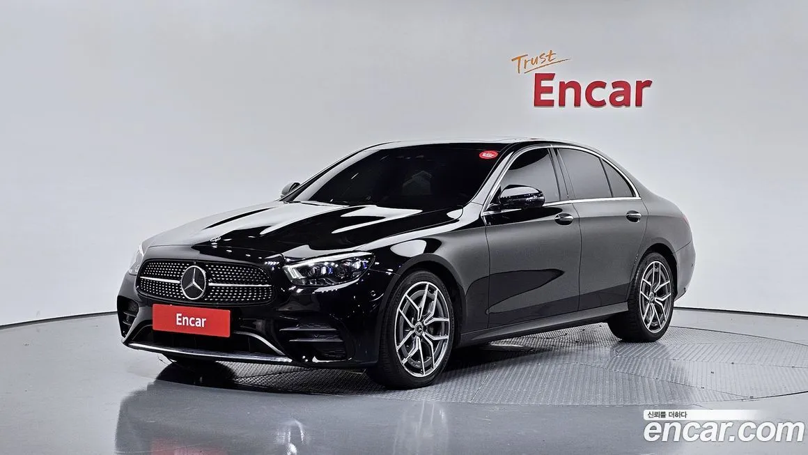 Mercedes-Benz E-Class — фото 1