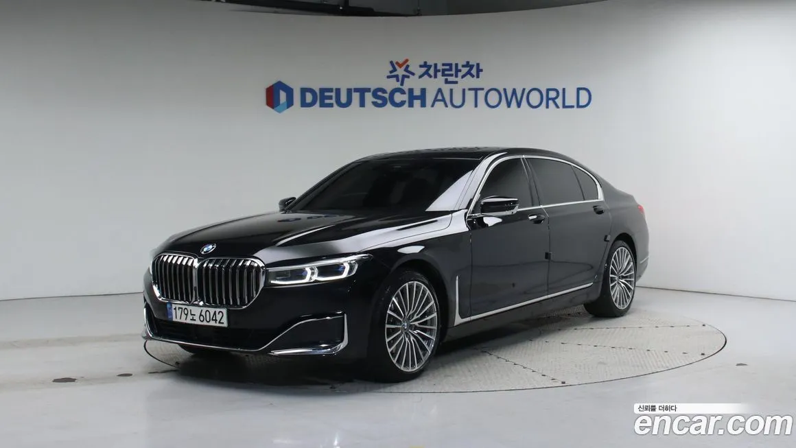 BMW 7-Series — фото 1