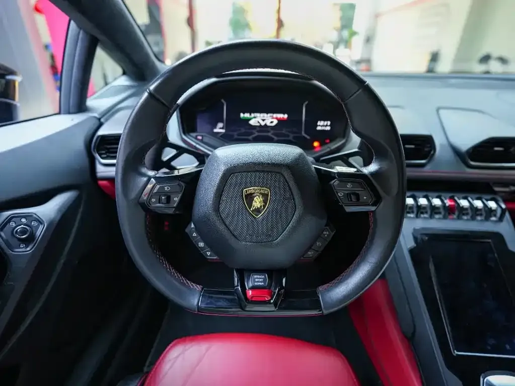 Lamborghini Huracan — фото 10