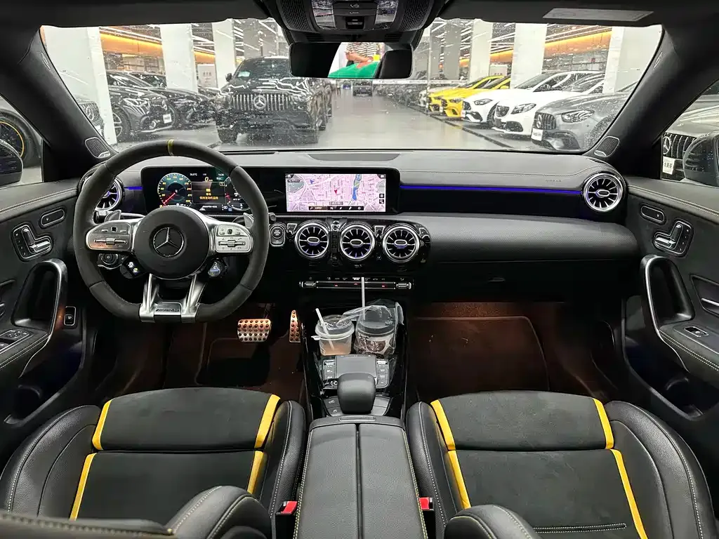 Mercedes-Benz CLA AMG — фото 6